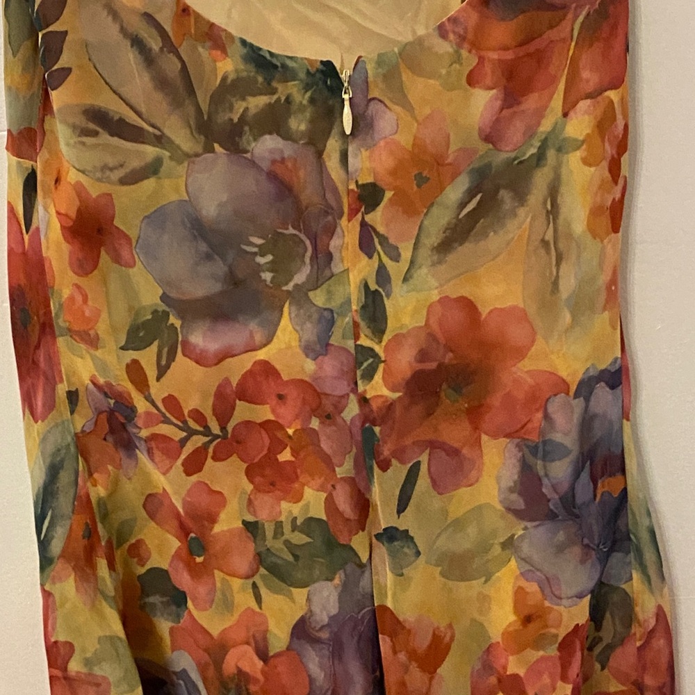 Floral Sleeveless Dress - Picture 8 of 15